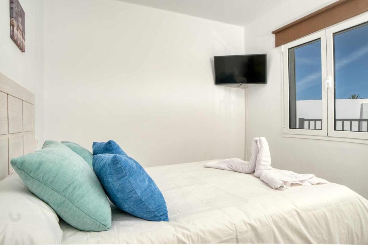 Luminosa Vivienda Vacacional Con Vista A La Piscina Costa Teguise Ngoại thất bức ảnh